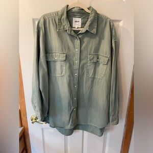 A&E Utility Button Shirt. size L